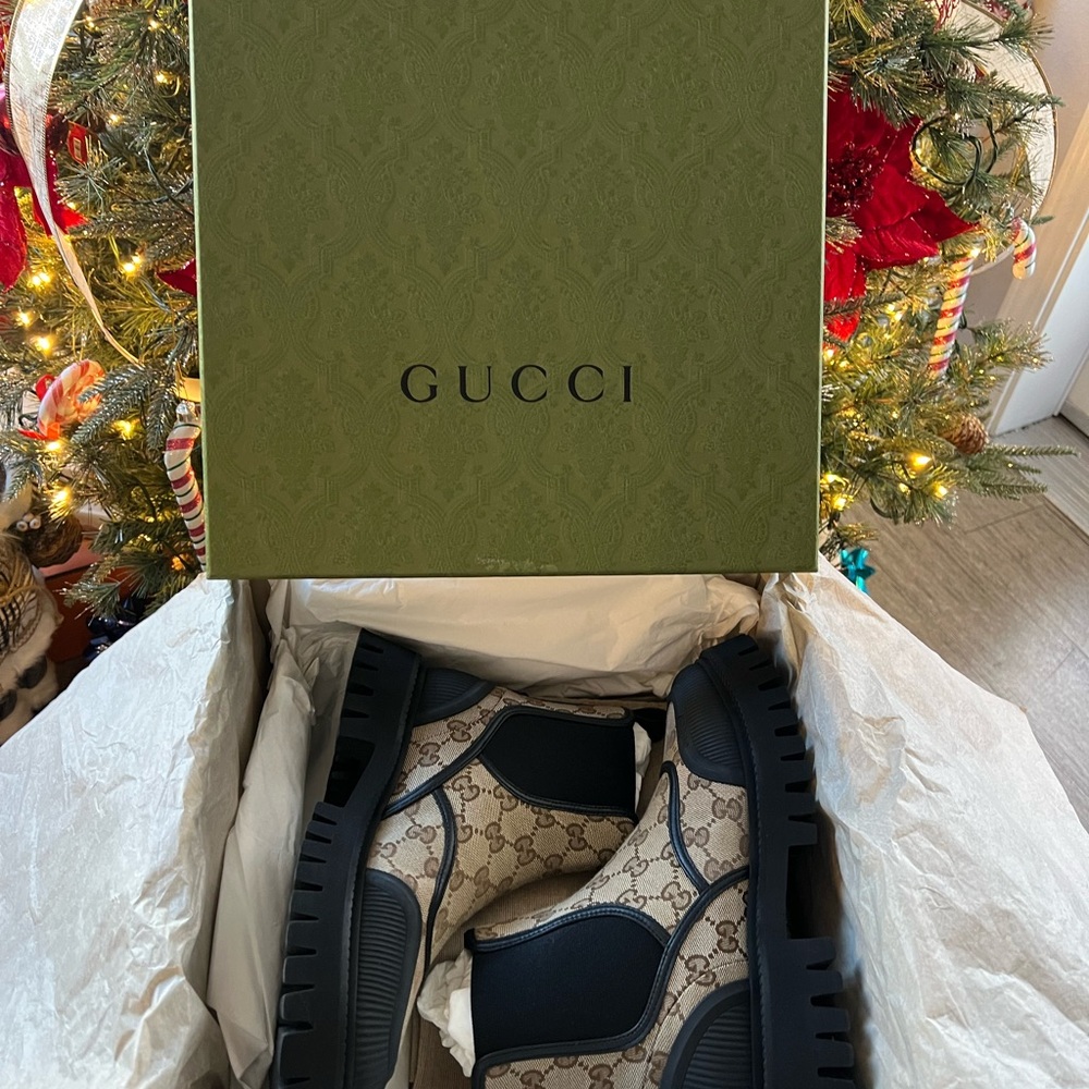 Gucci Black Sole Boots